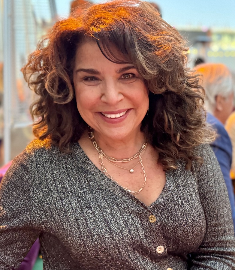 Dame Maria Simone